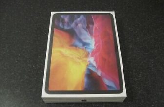 Apple iPad Pro 11 Inch M1 chip. Liquid Retina display ProMotion, True Tone, and P3 wide color. TrueDepth cam. 12MP Wide cam 10MP Ultra Wide