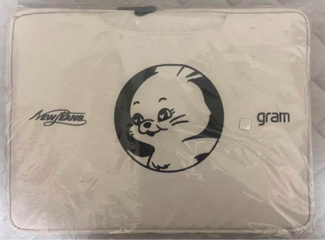 NewJeans LG Gram Laptop Bag Official New Unopened 16.8x12.4in