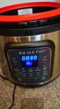Instant Pot multi-use pressure cooker 11 in 1 + air fryer 7.6l - used twice