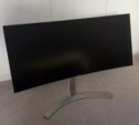 LG 34UC98-W 34” Curved Ultrawide Monitor (3440x1440) – Excellent Condition